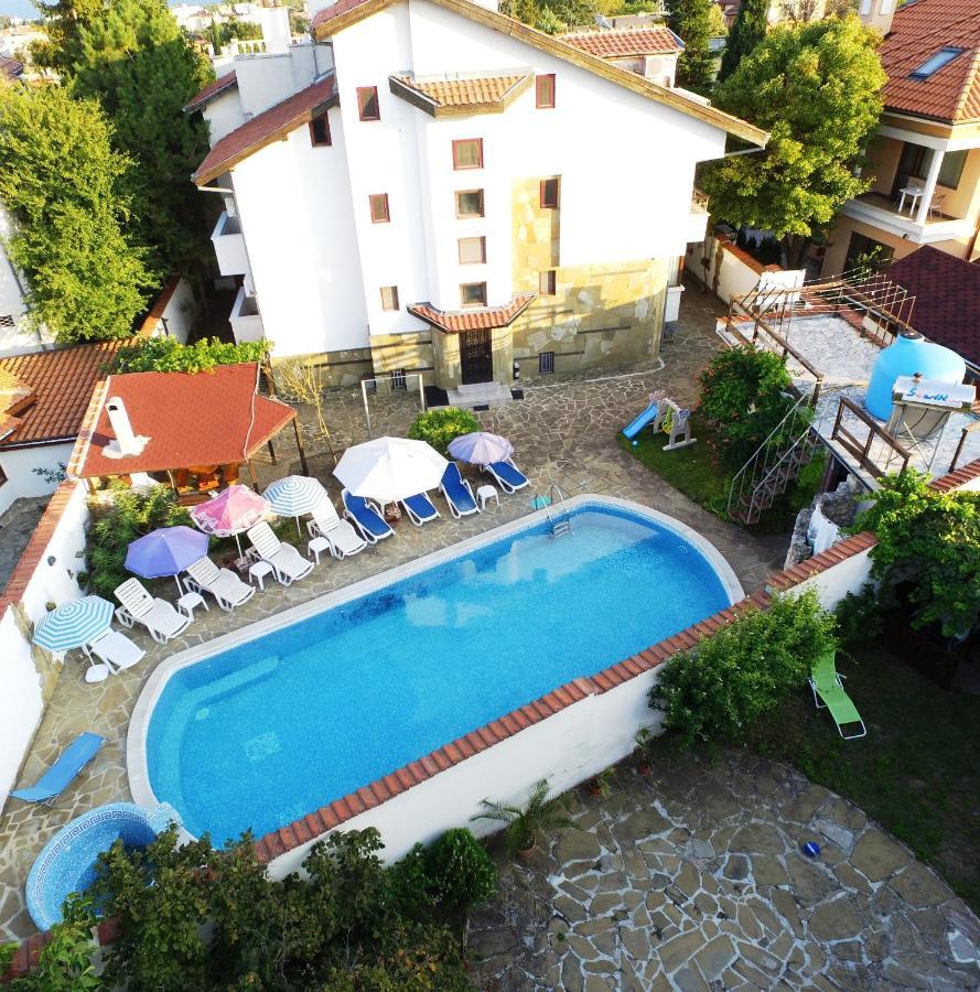 Guest House Yanita Варна Экстерьер фото