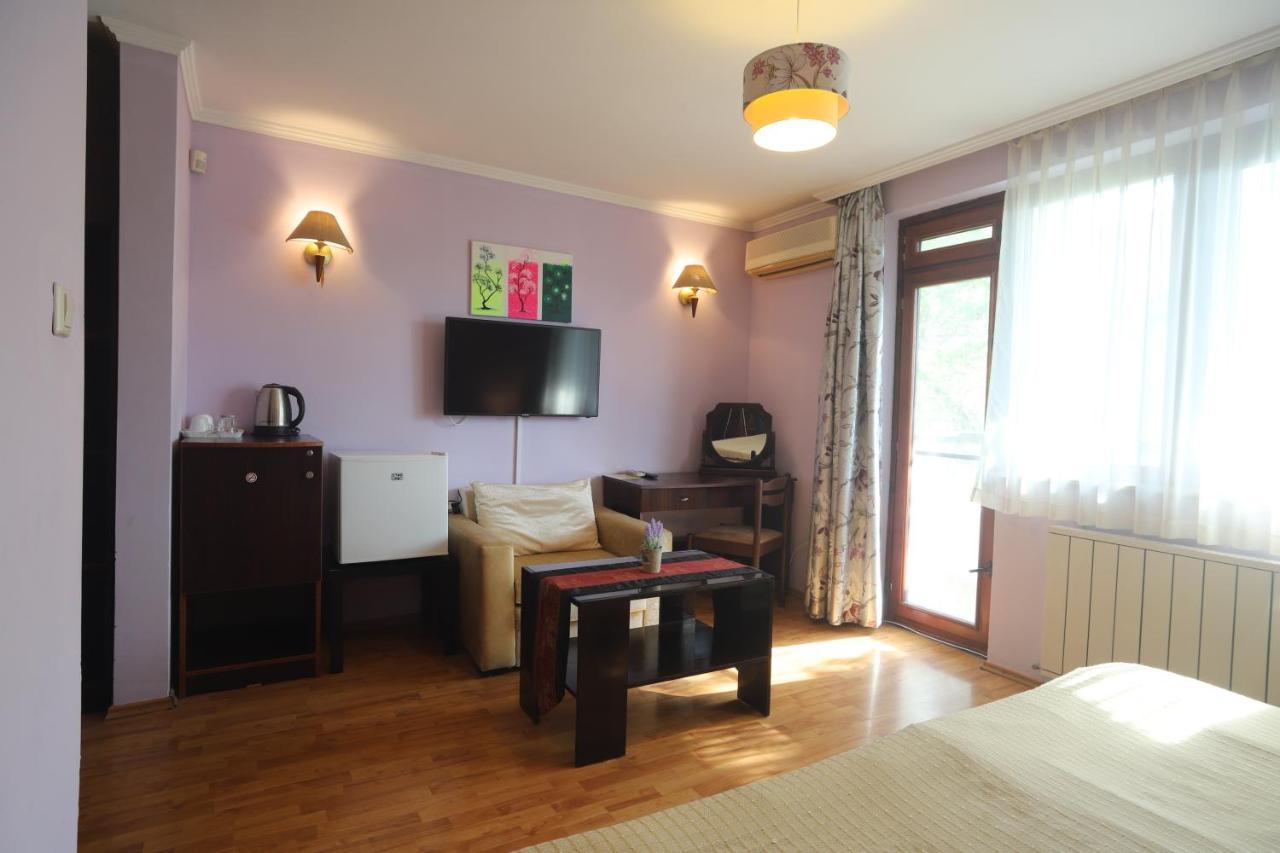 Guest House Yanita Варна Экстерьер фото