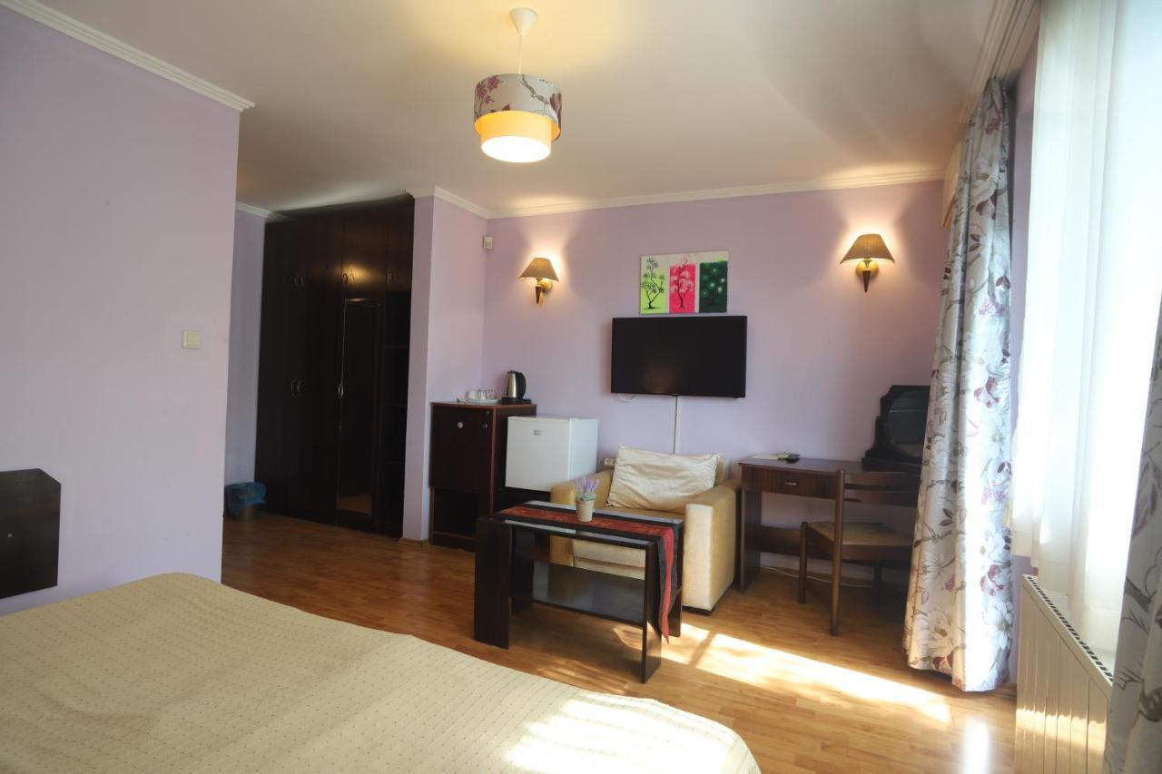 Guest House Yanita Варна Экстерьер фото